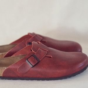 Birkenstock Boston, limited edition Ruby Red